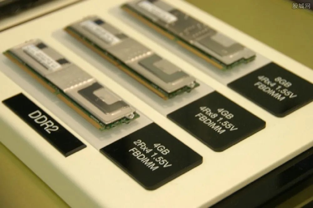 想买一张内存卡 8G内存卡多少钱？