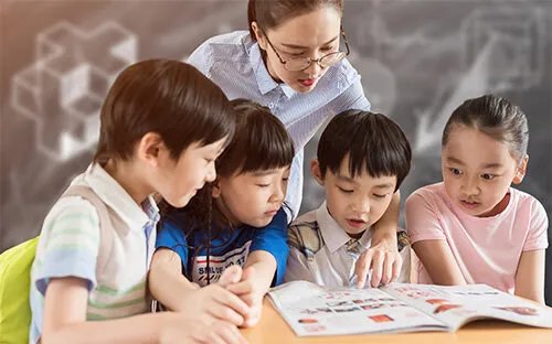 孩子上课外辅导班的好处与坏处 如何选择课外辅导机构？