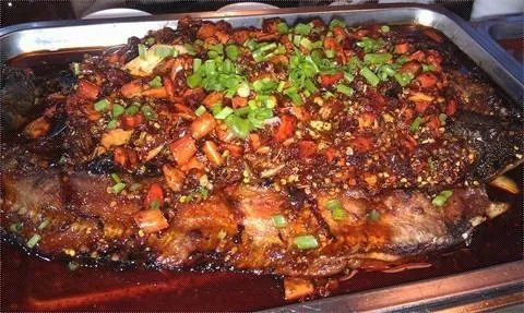 上海江边城外烤鱼突然爆炸，顾客索赔14.5万，对此你怎么看？