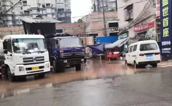 四川安岳遇强对流天气最大风速13级，当地展开了怎样的抢险救灾？