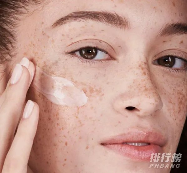雅诗兰黛面霜哪款好用_雅诗兰黛抗衰老面霜哪款好干皮