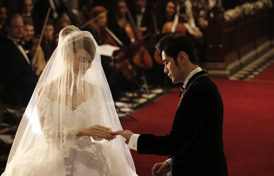 对生完孩子的昆凌,周杰伦半夜说了这样一句话....