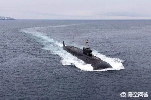 台风级战略导弹核潜艇是怎样出海的?