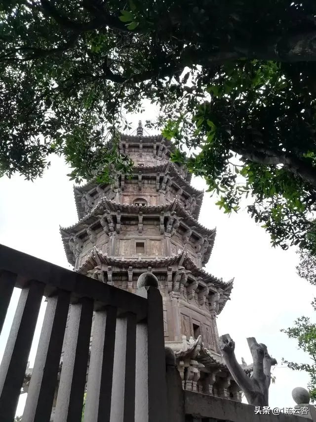 湖北大学教授梁艳萍发表这样的言论,是不是背后有黑手在推动?