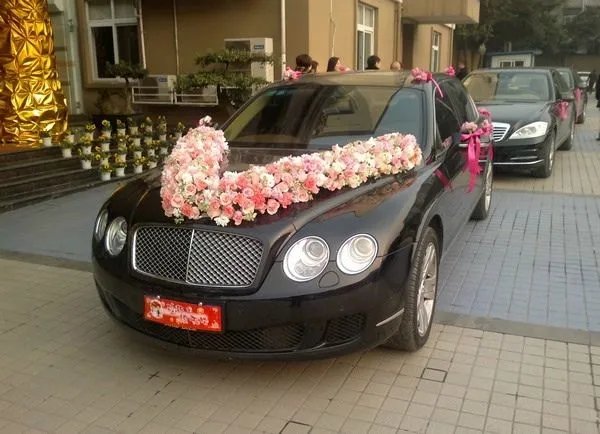 婚车租赁租车价格是多少 婚车一般几辆比较好