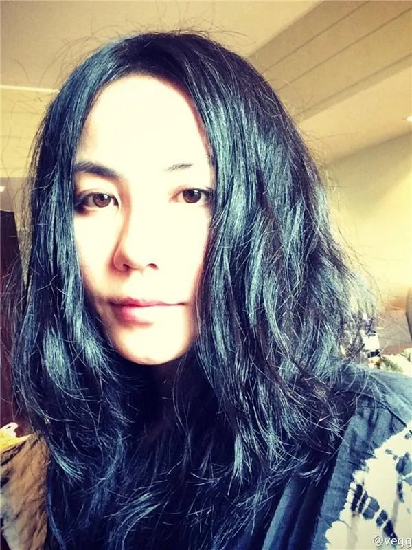 为什么谢霆锋越来越年轻，张柏芝却老的很快？