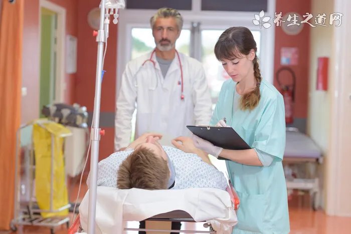 歪鼻矫正手术的价格是好多