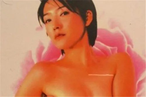 极欲燃烧国产电影完整版分享 关宝慧公开整容卸妆