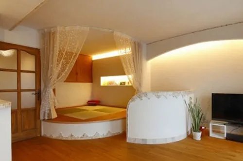 卧室榻榻米床装修效果图 小卧室榻榻米床装修有妙招