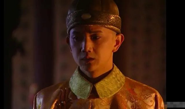 乾隆帝皇子众多，晚年为什么没有出现皇子夺嫡的情况？