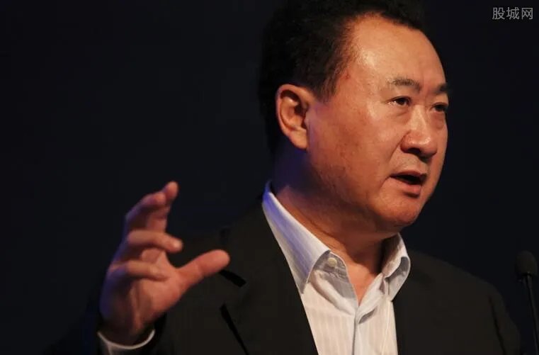 王健林最新消息2019 王健林欠银行几千亿是真的吗