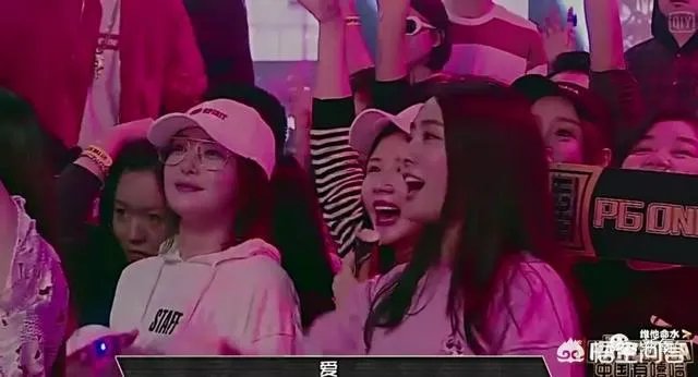 如何看待李小璐彻夜未归后马苏的解释?