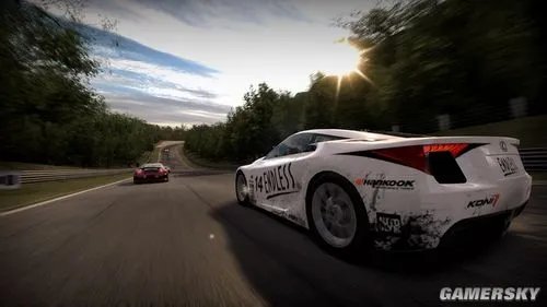 《极品飞车13：变速》配置要求及新车画面公布