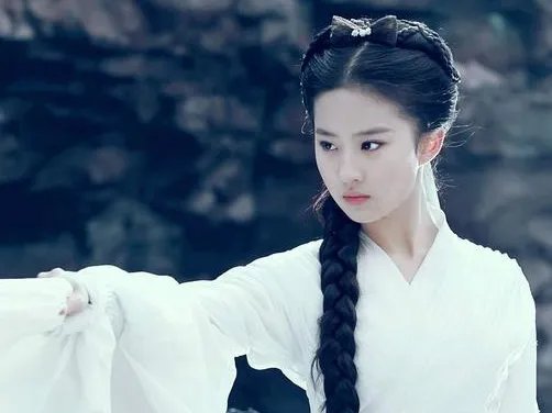 窈窕淑女,君子好逑,影视剧中哪些演员你觉得很美?是一见钟情的女神?