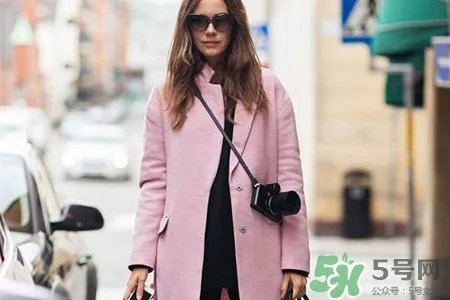 呢子大衣怎么清洗？自己在家怎么洗呢子大衣？