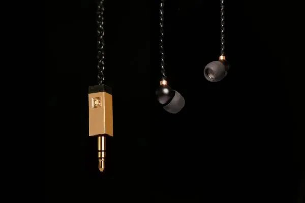 愚人节送女朋友什么礼物好?