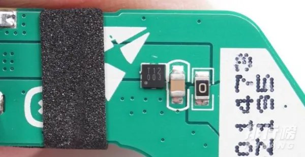 小度在家x8拆解图_小度在家智能屏x8拆解图