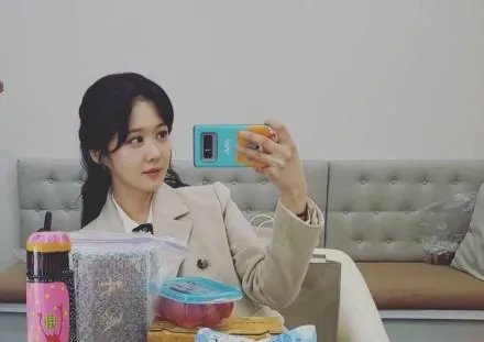 为什么当时在大陆很火的张娜拉，现在没有消息了呢？