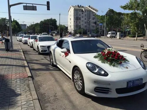 结婚婚车从哪门进哪门出 婚车西进东出的含义