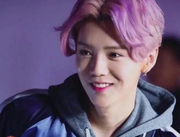 鹿晗和王梦秋怎么回事？