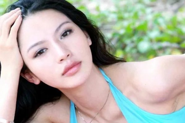 飞儿乐队主唱分手后被踢出乐队,分手后真的不能做朋友了吗?