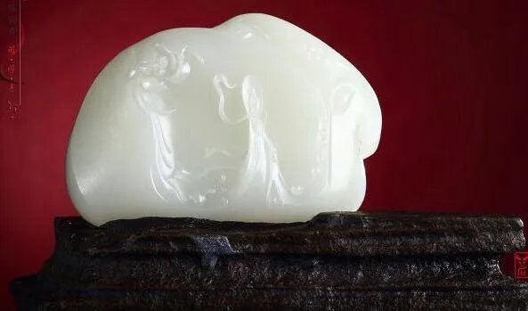 石友们，把你们的新疆和田玉、籽料原石和天然奇石发个图出来让石友们看看学习下？