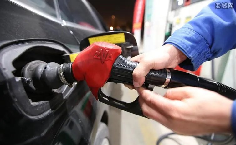 2018油价调整时间表 今日92号汽油最新消息