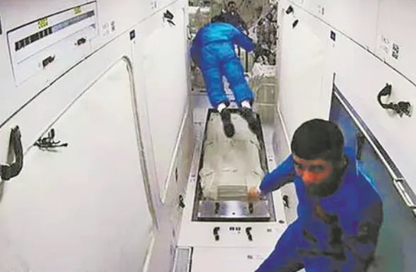 三名航天员进驻天和核心舱了吗？