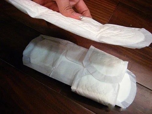 一片优质卫生巾成本约3毛钱