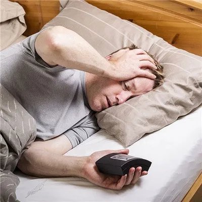 睡觉磨牙是什么原因