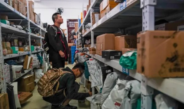 沧州快递员连夜为白血病患者找救命药，当药被找到的那一刻大家有多激动？