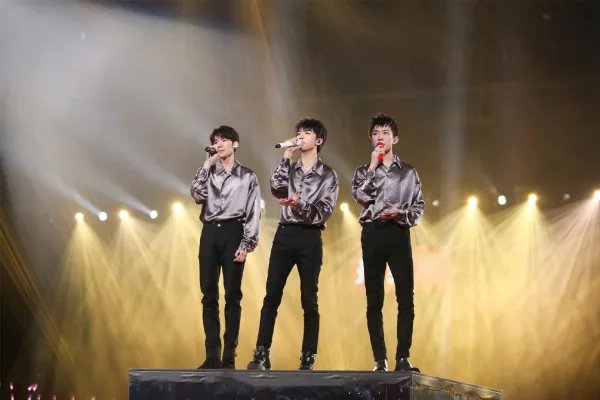 TFboys七周年演唱会门票的销售额怎样呢？