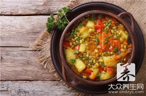 干黄花菜怎么吃才好呢？几款食谱教给大家干黄花菜吃法！