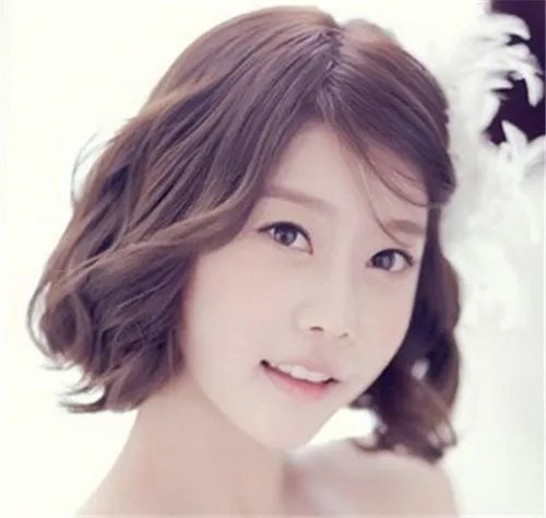 新娘发型短发图片欣赏 短发新娘适合什么造型