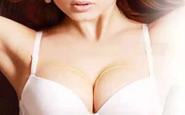 妙桃假体隆胸什么价格