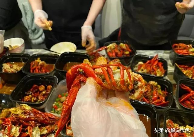 JDG春季赛首胜,壕点“1W多小龙虾”外卖犒劳选手,场面堪称史诗级,养战队耗钱吗?