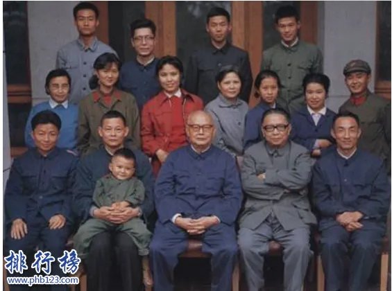 中国现代四大家族:叶剑英家族兴旺,一生娶了6个老婆!