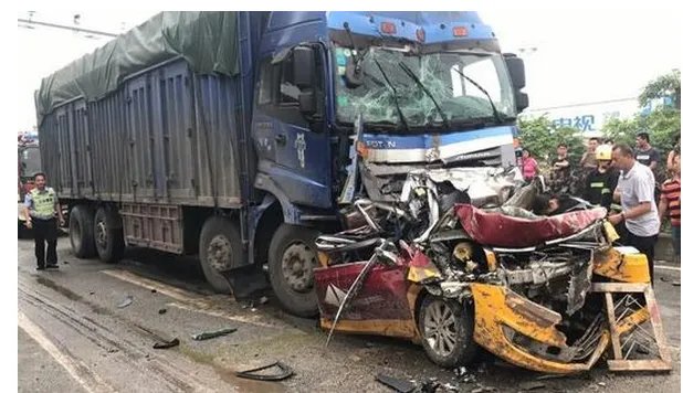 父子三人驾车外出过父亲节全部遇难是怎么回事？