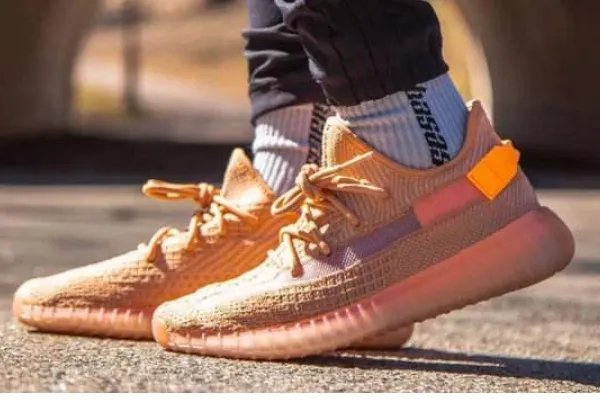 阿迪达斯yeezy中国官网