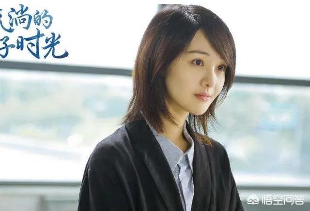 27岁郑爽疑自曝患上抑郁症，是观众对她太苛责，还是她太玻璃心？你们怎么看？