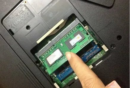 戴尔 Inspiron 1464 如何配置内存条,