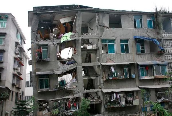 地震分为天然地震和什么地震两大类