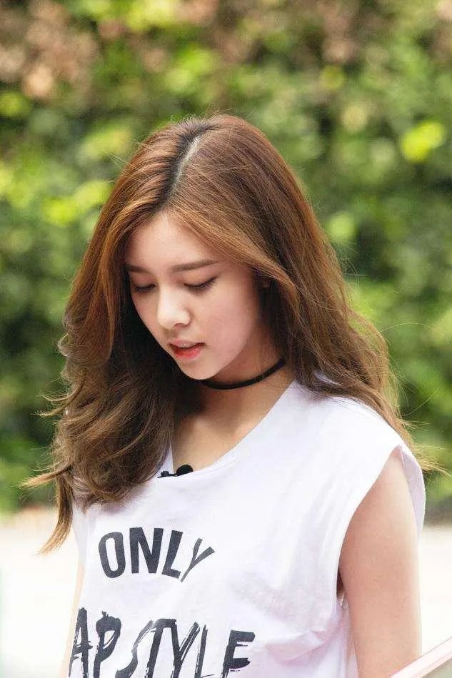 大家觉得宋妍霏长得好看吗？