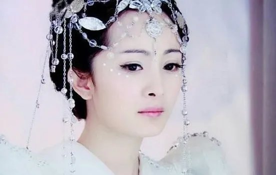 窈窕淑女,君子好逑,影视剧中哪些演员你觉得很美?是一见钟情的女神?