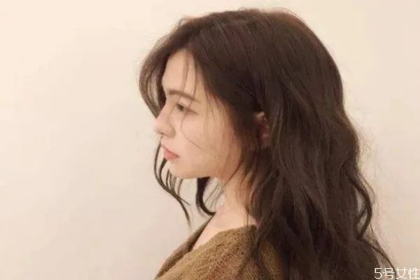 巧克力色头发适合什么年龄 巧克力发色适合什么人 