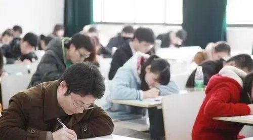 国考热门职位竞争近6000比1，国考热为什么一直居高不下呢？