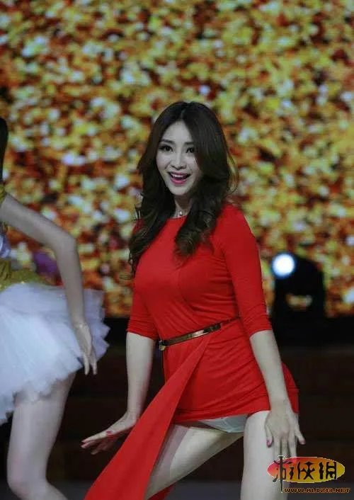 柳岩天天向上露点遭调戏 欧弟大方宣布欲见家长