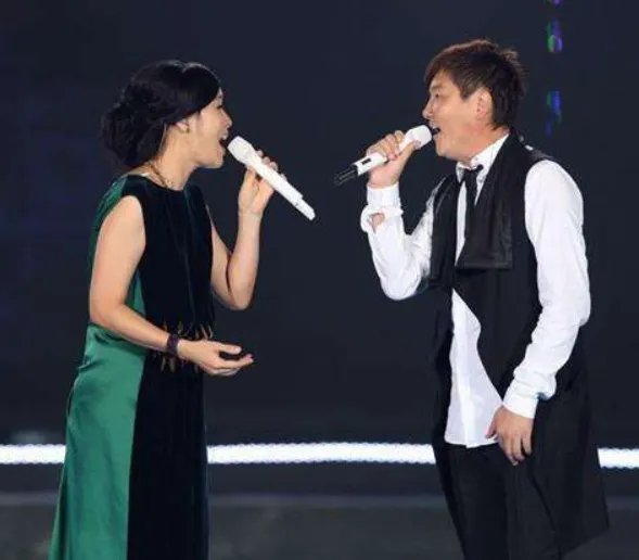 求孙楠那英《只要有你》歌词 分好男女的 谢谢