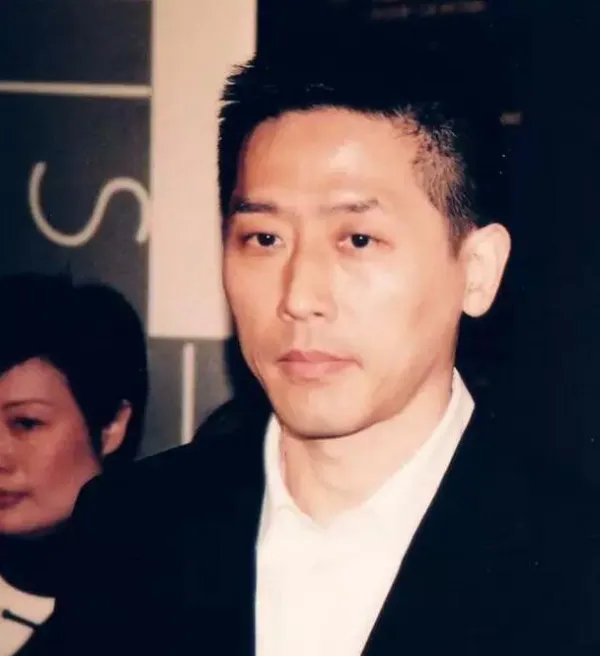 失去张国荣的唐鹤德现在过得怎么样？