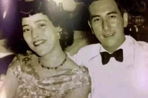 何鸿燊一生4妻子,为何大房一家支离破碎还被禁止分财产?